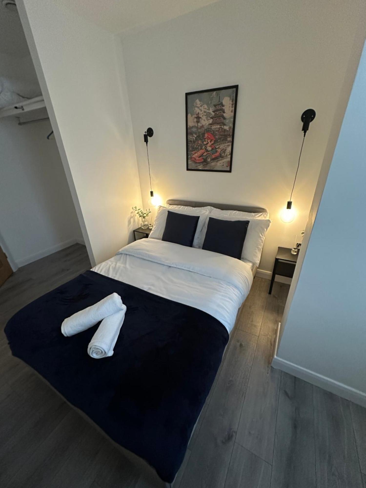 Retro Suite A Luxury Apartment With King Size Bed Wii Games And Entertainment Leicester Exterior foto